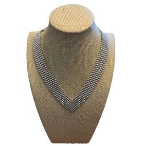 Silver tone Mesh Necklace V collar vintage 16" spring ring clasp